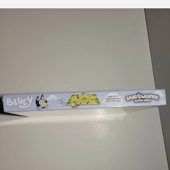 New Bluey - Shadowlands Board Game - Family Game Night Unpredictable Fun see pic - Picture 6 of 6